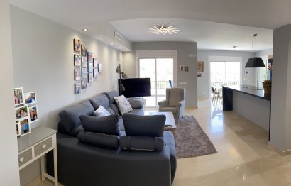 Resale - Apartment - Middle Floor Apartment - Benahavís - La Quinta