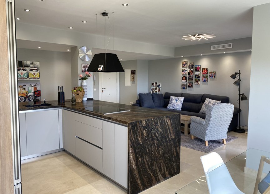 Resale - Apartment - Middle Floor Apartment - Benahavís - La Quinta