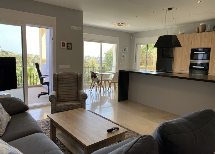 Resale - Apartment - Middle Floor Apartment - Benahavís - La Quinta