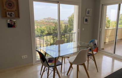 Resale - Apartment - Middle Floor Apartment - Benahavís - La Quinta