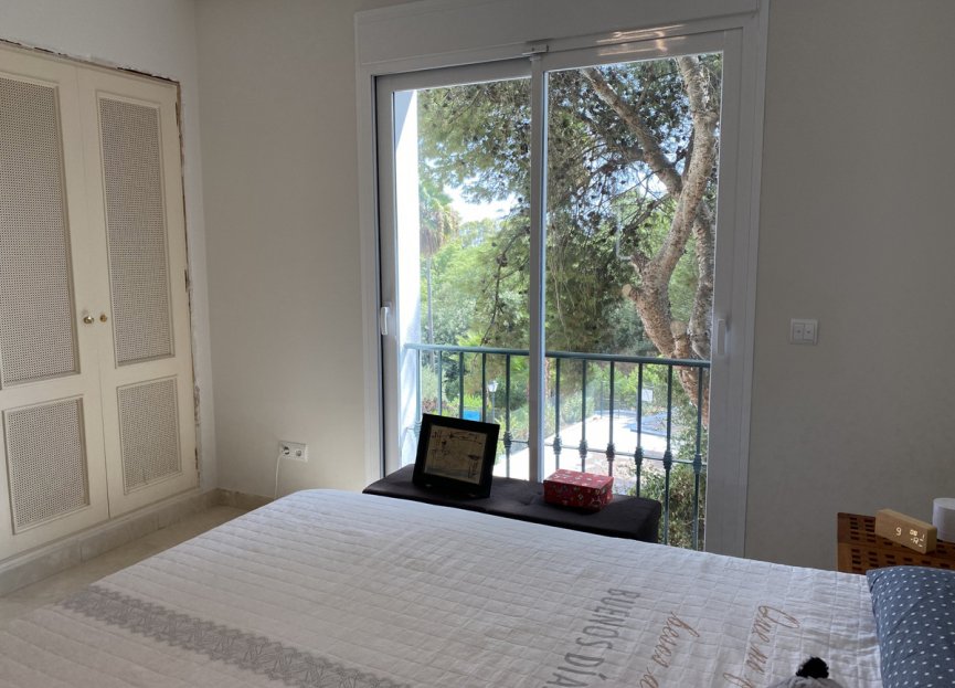 Resale - Apartment - Middle Floor Apartment - Benahavís - La Quinta