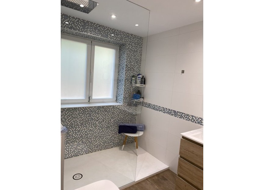 Resale - Apartment - Middle Floor Apartment - Benahavís - La Quinta