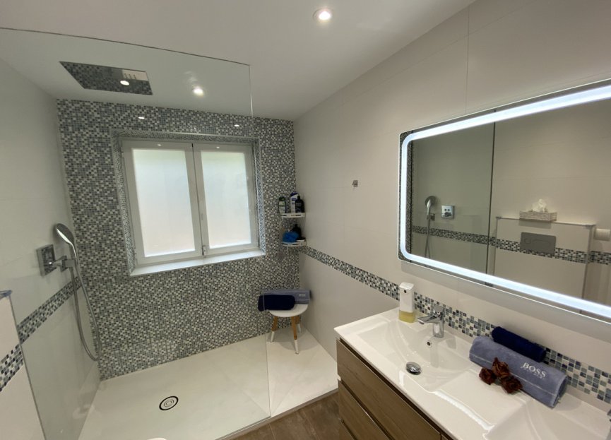 Resale - Apartment - Middle Floor Apartment - Benahavís - La Quinta