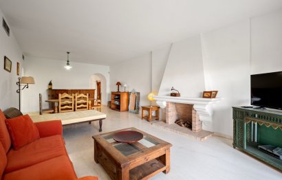 Resale - Ground floor apartment - Estepona - New Golden Mile