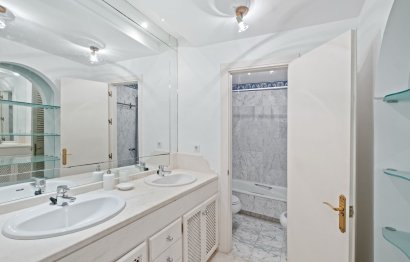 Resale - Ground floor apartment - Estepona - New Golden Mile