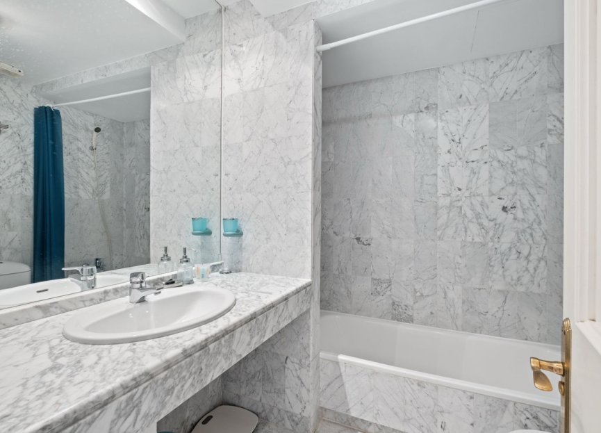 Resale - Ground floor apartment - Estepona - New Golden Mile