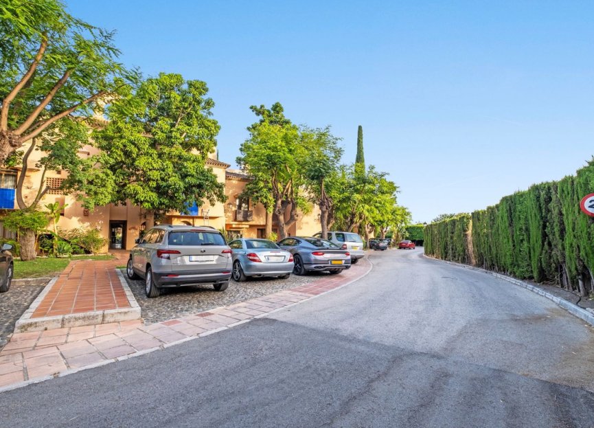 Resale - Ground floor apartment - Estepona - New Golden Mile