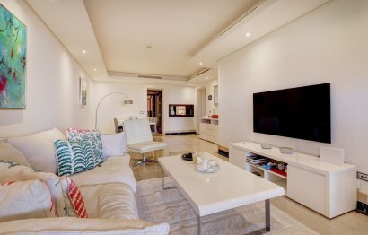 Resale - Apartment - Middle Floor Apartment - Estepona - Estepona Centro