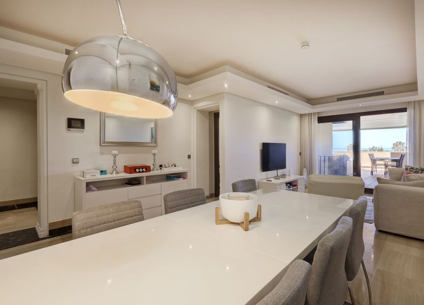 Resale - Apartment - Middle Floor Apartment - Estepona - Estepona Centro