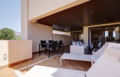 Resale - Apartment - Middle Floor Apartment - Estepona - Estepona Centro