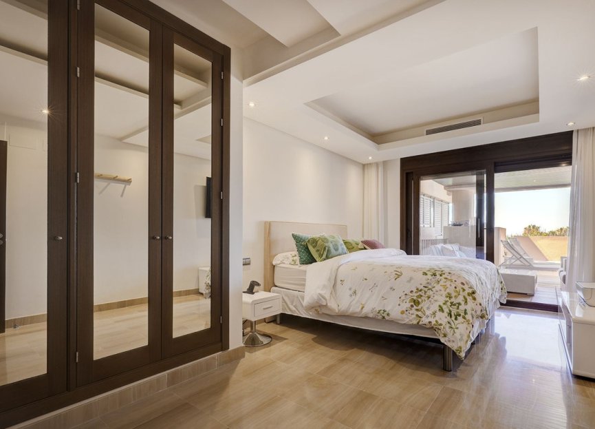 Resale - Apartment - Middle Floor Apartment - Estepona - Estepona Centro