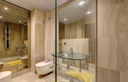 Resale - Apartment - Middle Floor Apartment - Estepona - Estepona Centro