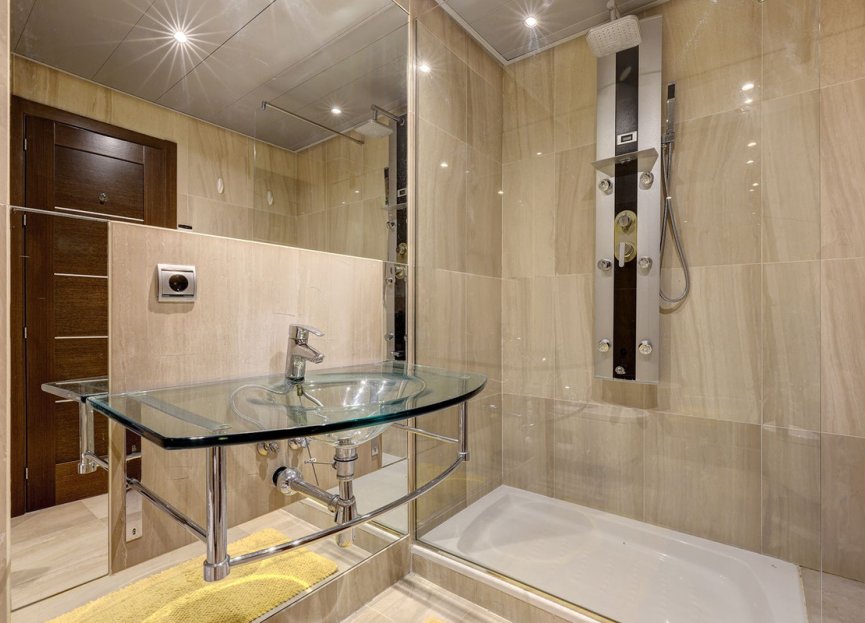 Resale - Apartment - Middle Floor Apartment - Estepona - Estepona Centro