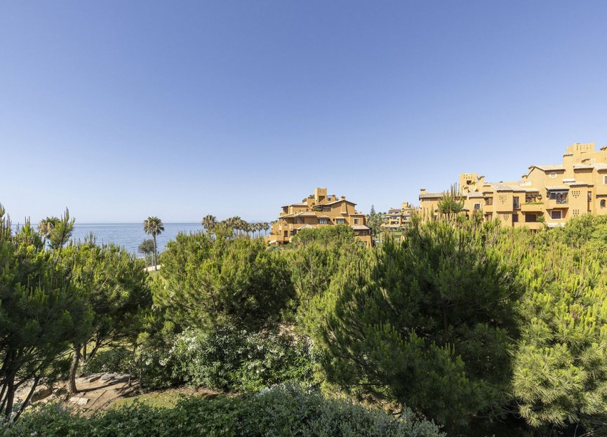 Resale - Apartment - Middle Floor Apartment - Estepona - Estepona Centro