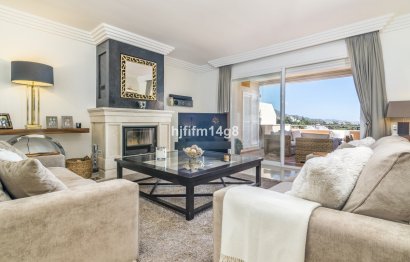 Resale - Apartment - Penthouse - Marbella - Nueva Andalucia