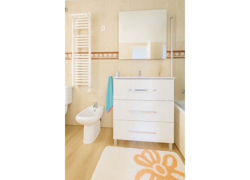 Resale - Ground floor apartment - Estepona - New Golden Mile