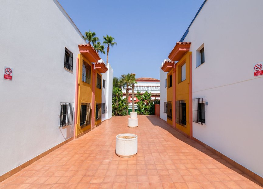 Resale - Ground floor apartment - Estepona - New Golden Mile