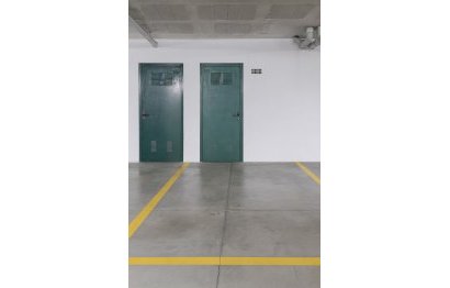 Resale - Ground floor apartment - Estepona - New Golden Mile