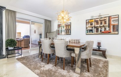 Resale - Apartment - Penthouse - Marbella - Nueva Andalucia