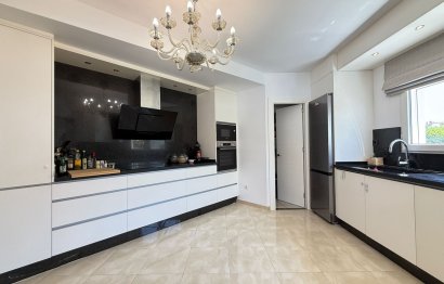 Reventa - House - Detached Villa - Marbella - Marbesa