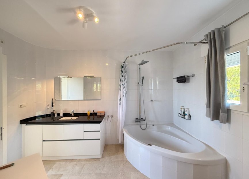 Reventa - House - Detached Villa - Marbella - Marbesa