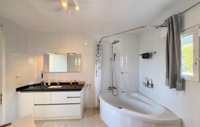 Reventa - House - Detached Villa - Marbella - Marbesa