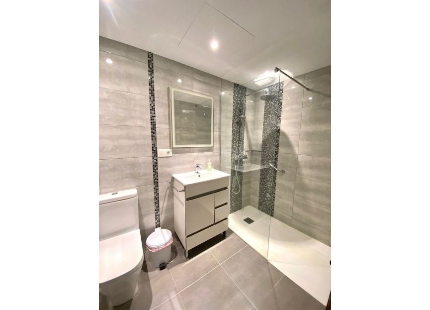 Resale - Apartment - Middle Floor Apartment - Fuengirola - Fuengirola Centro