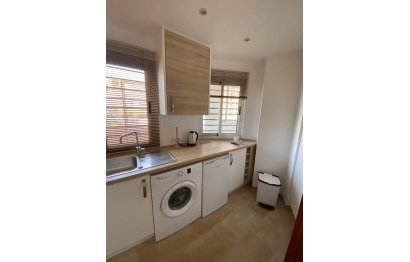 Resale - Apartment - Middle Floor Apartment - Fuengirola - Fuengirola Centro