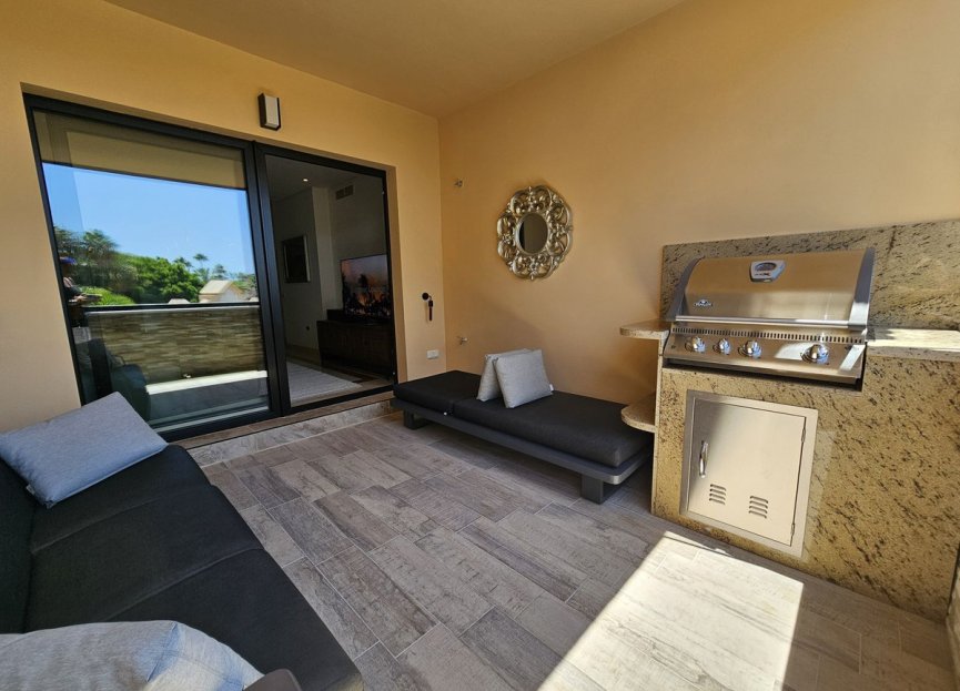 Resale - Apartment - Middle Floor Apartment - Marbella - Puerto Banús