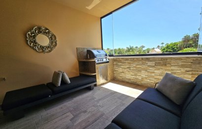 Resale - Apartment - Middle Floor Apartment - Marbella - Puerto Banús