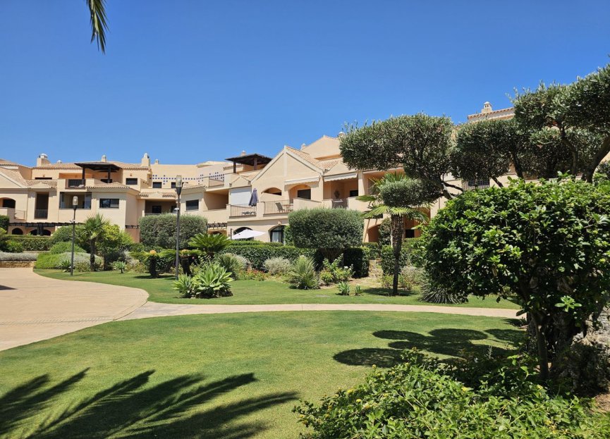 Resale - Apartment - Middle Floor Apartment - Marbella - Puerto Banús