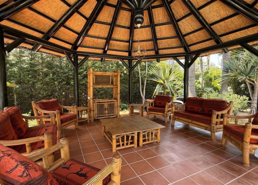 Resale - Apartment - Middle Floor Apartment - Marbella - Puerto Banús