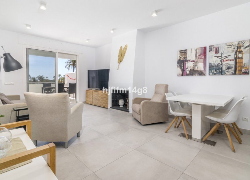 Resale - Apartment - Middle Floor Apartment - Marbella - Nueva Andalucia