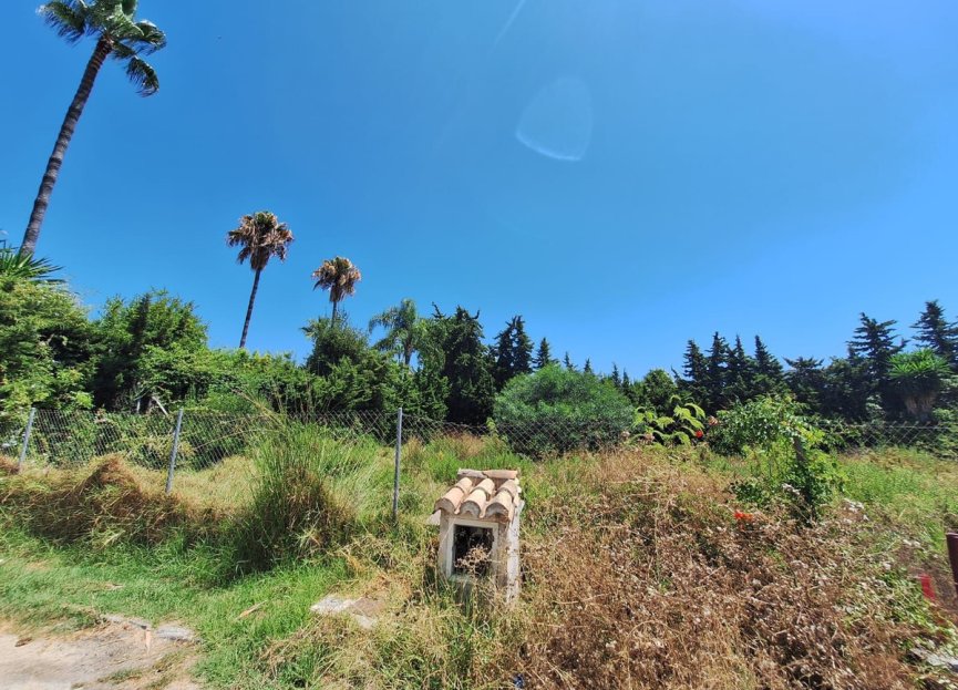 Resale - Plot - Residential Plot - Estepona - Atalaya
