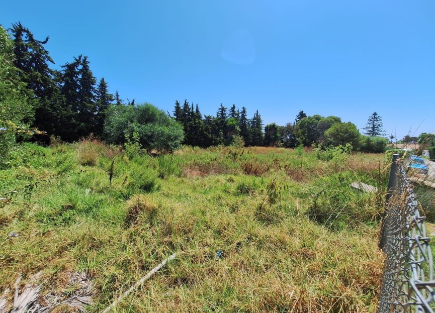 Resale - Plot - Residential Plot - Estepona - Atalaya