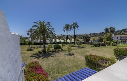 Resale - Apartment - Middle Floor Apartment - Marbella - Nueva Andalucia