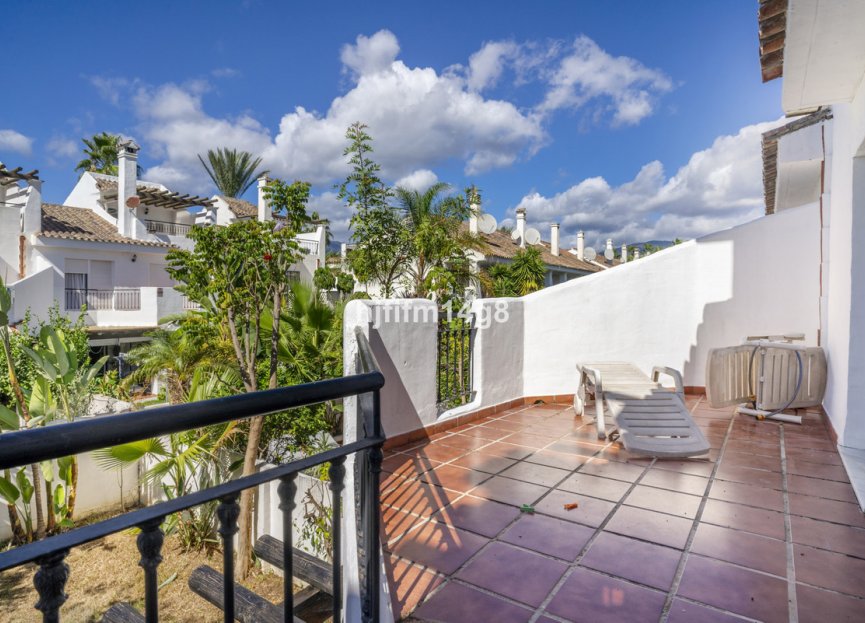 Resale - House - Townhouse - Marbella - Nueva Andalucia