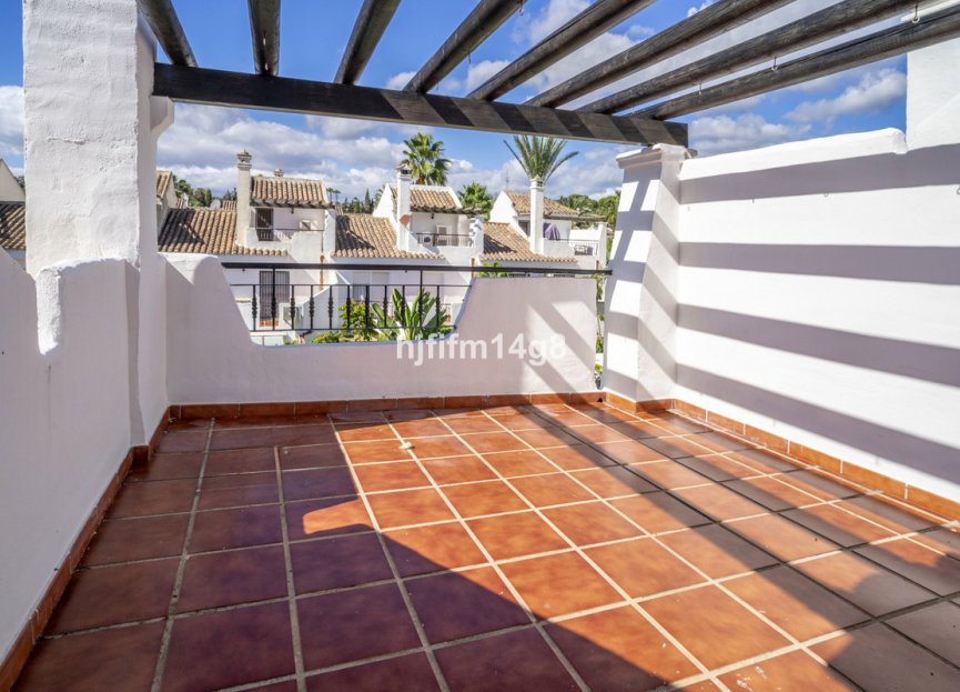 Resale - House - Townhouse - Marbella - Nueva Andalucia