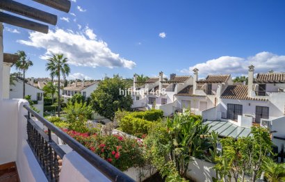 Resale - House - Townhouse - Marbella - Nueva Andalucia