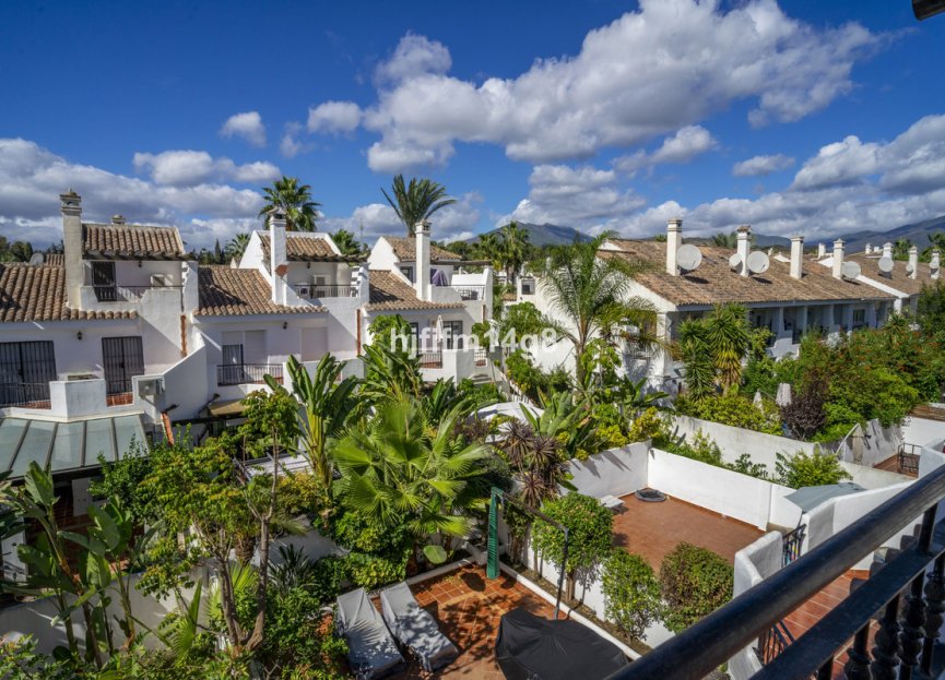 Resale - House - Townhouse - Marbella - Nueva Andalucia