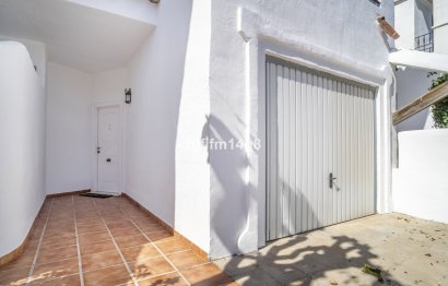 Resale - House - Townhouse - Marbella - Nueva Andalucia