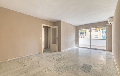 Resale - Apartment - Middle Floor Apartment - Fuengirola - Fuengirola Centro