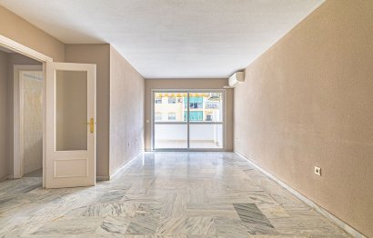 Resale - Apartment - Middle Floor Apartment - Fuengirola - Fuengirola Centro