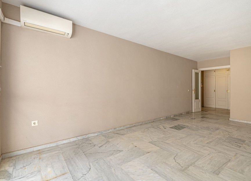 Resale - Apartment - Middle Floor Apartment - Fuengirola - Fuengirola Centro