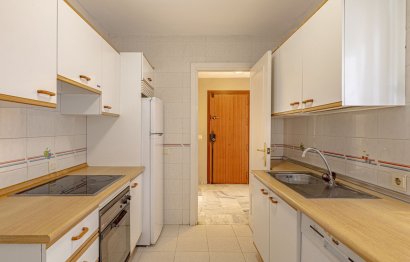 Resale - Apartment - Middle Floor Apartment - Fuengirola - Fuengirola Centro