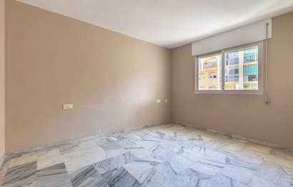 Resale - Apartment - Middle Floor Apartment - Fuengirola - Fuengirola Centro