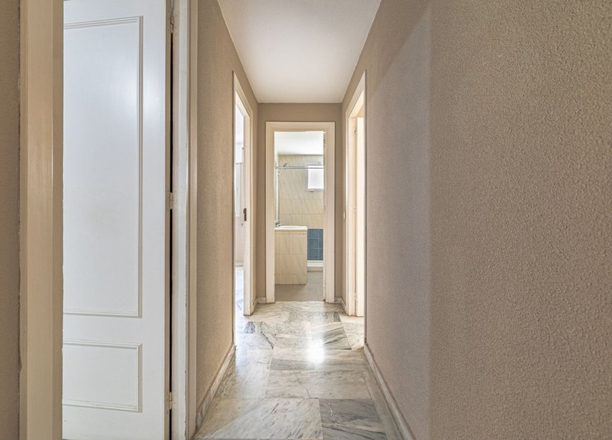 Resale - Apartment - Middle Floor Apartment - Fuengirola - Fuengirola Centro