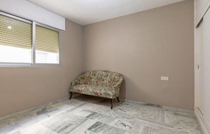 Resale - Apartment - Middle Floor Apartment - Fuengirola - Fuengirola Centro