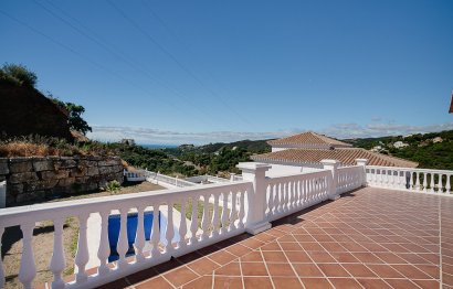 Resale - House - Detached Villa - Estepona - Estepona Centro