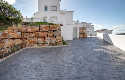 Resale - House - Detached Villa - Estepona - Estepona Centro